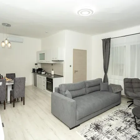 Behome Apartment Pécs Exterior photo