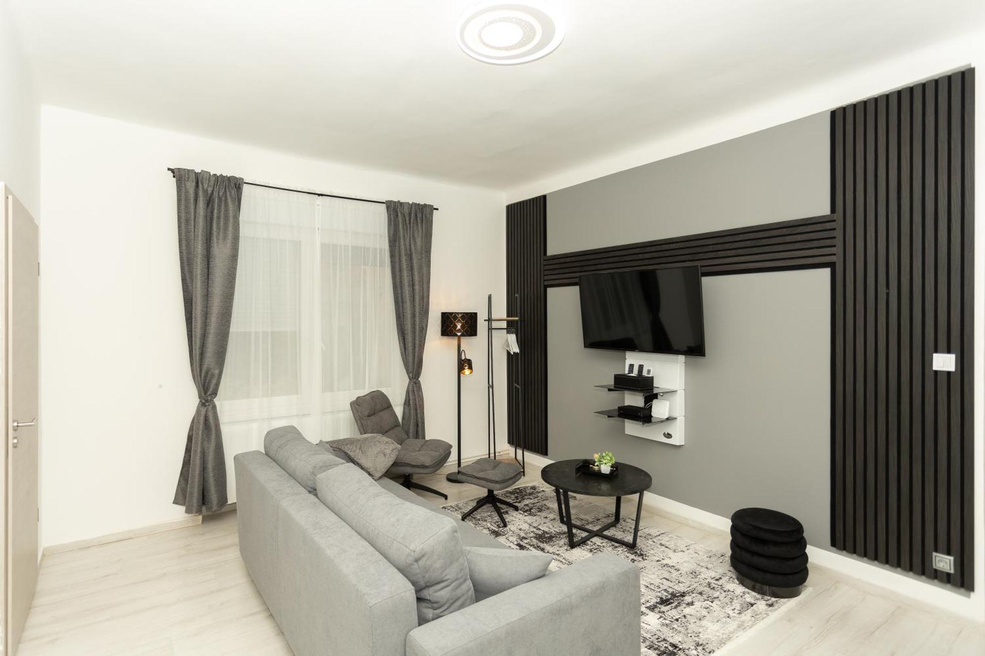 Behome Apartment *